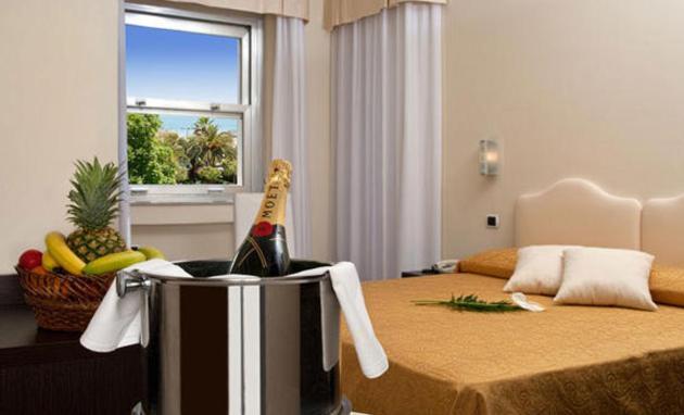 Hotel Welcome San Benedetto del Tronto Habitación foto